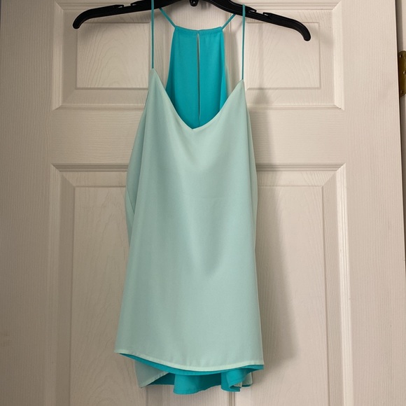 Express Top - Picture 2 of 3